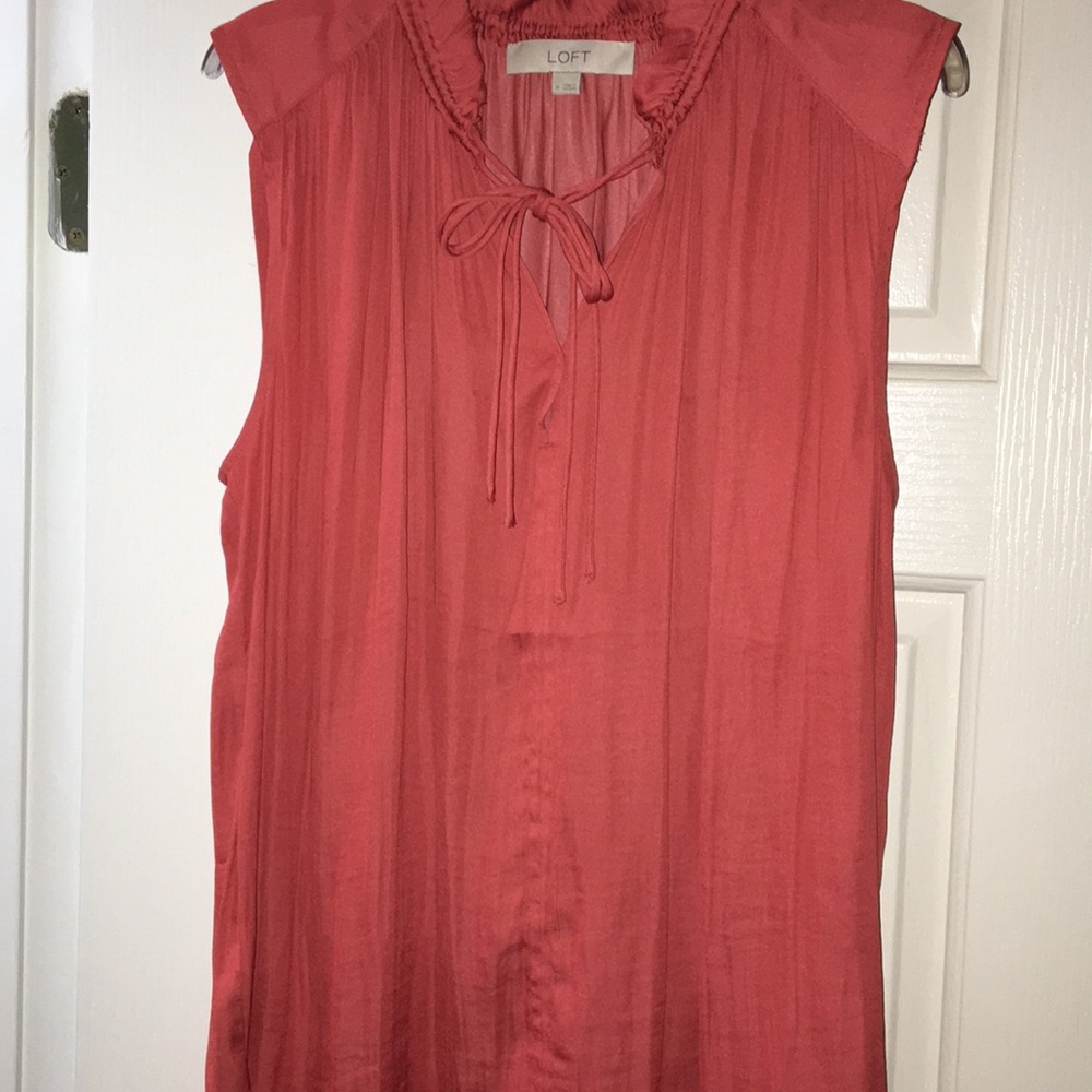 Women’s dressy sleeveless top